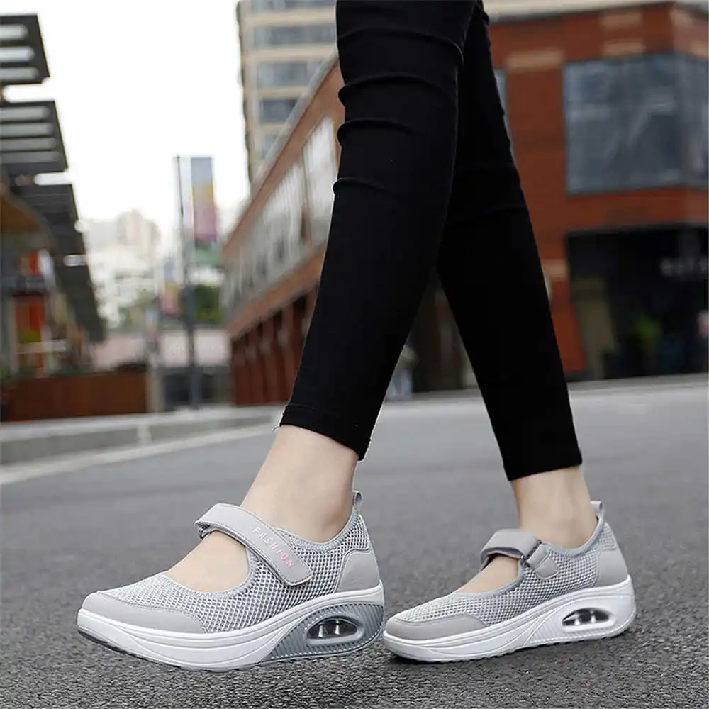 Outdoor Lighting Canada - 36-41 Demi-season Colored Sneakers Walking Skates